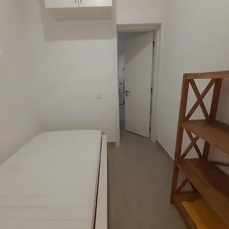 Ground Floor Arroios Flat Appartamento *